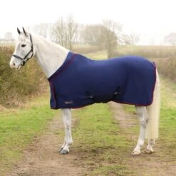 HY DefenceX System Deluxe Fleece Rug - Navy Red 13 HY DefenceX System Deluxe Fleece Rug - Navy Red -Finest Equestrian Supplies 27457 defence x system deluxe fleece rug 01 1 2