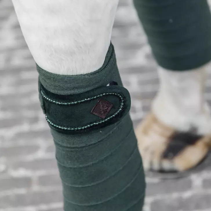 Kentucky Horsewear Kentucky Polar Fleece Bandage Velvet Pearls 17 Kentucky Horsewear Kentucky Polar Fleece Bandage Velvet Pearls - Image 15