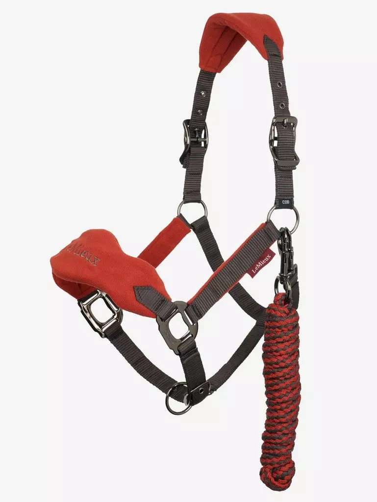 LeMieux Vogue Fleece Headcollar & Leadrope 15 LeMieux Vogue Fleece Headcollar & Leadrope - Image 13